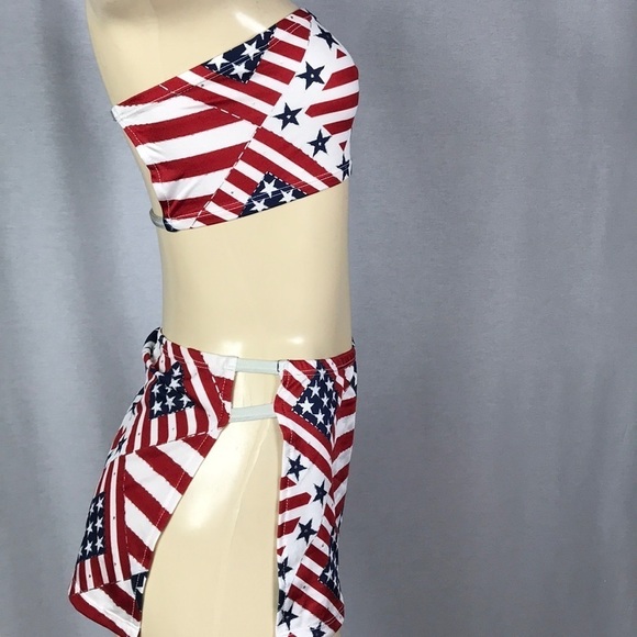 Zuliana Size Small Flag Print Material Skirt Set. Made In USA. New With Tags - Picture 2 of 3